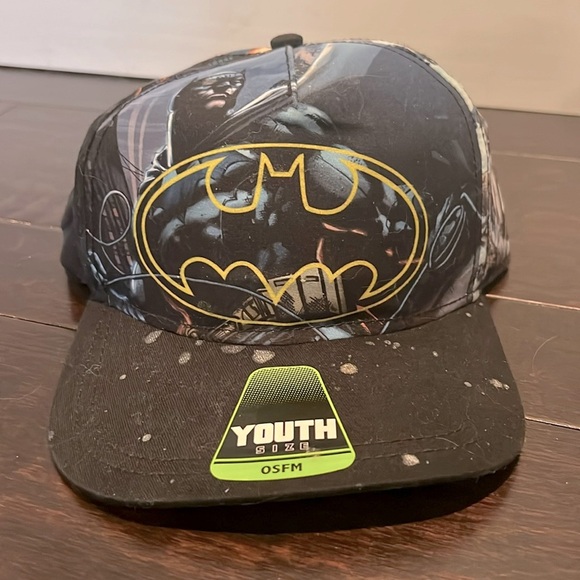 Batman youth hat NWT - Picture 1 of 8